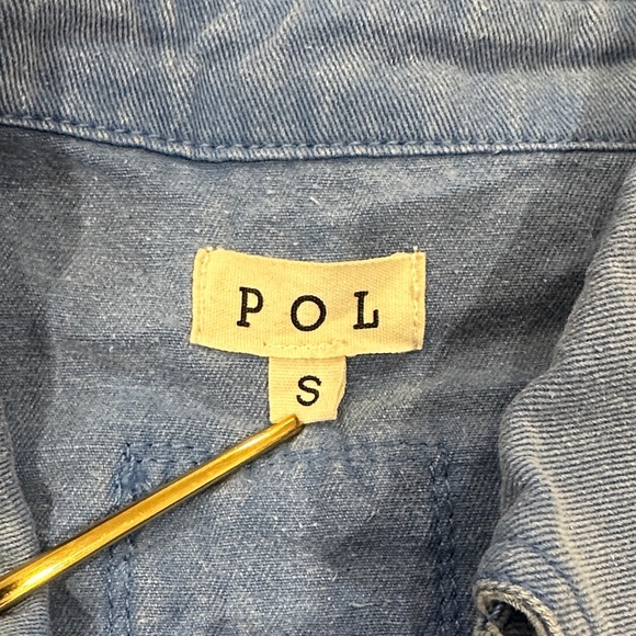 POL Vintage Blue Denim Button-Up Romper with White Lace Details - Picture 5 of 7